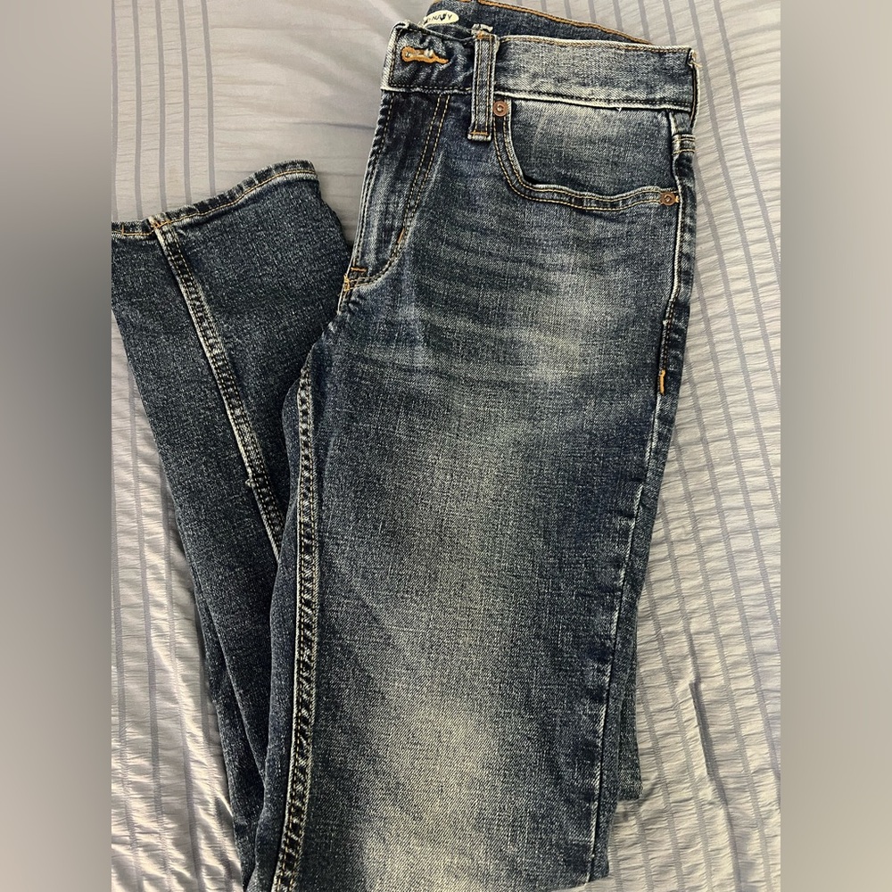 Old Navy 28x30 Men’s Faded Blue Slim Fit Jeans